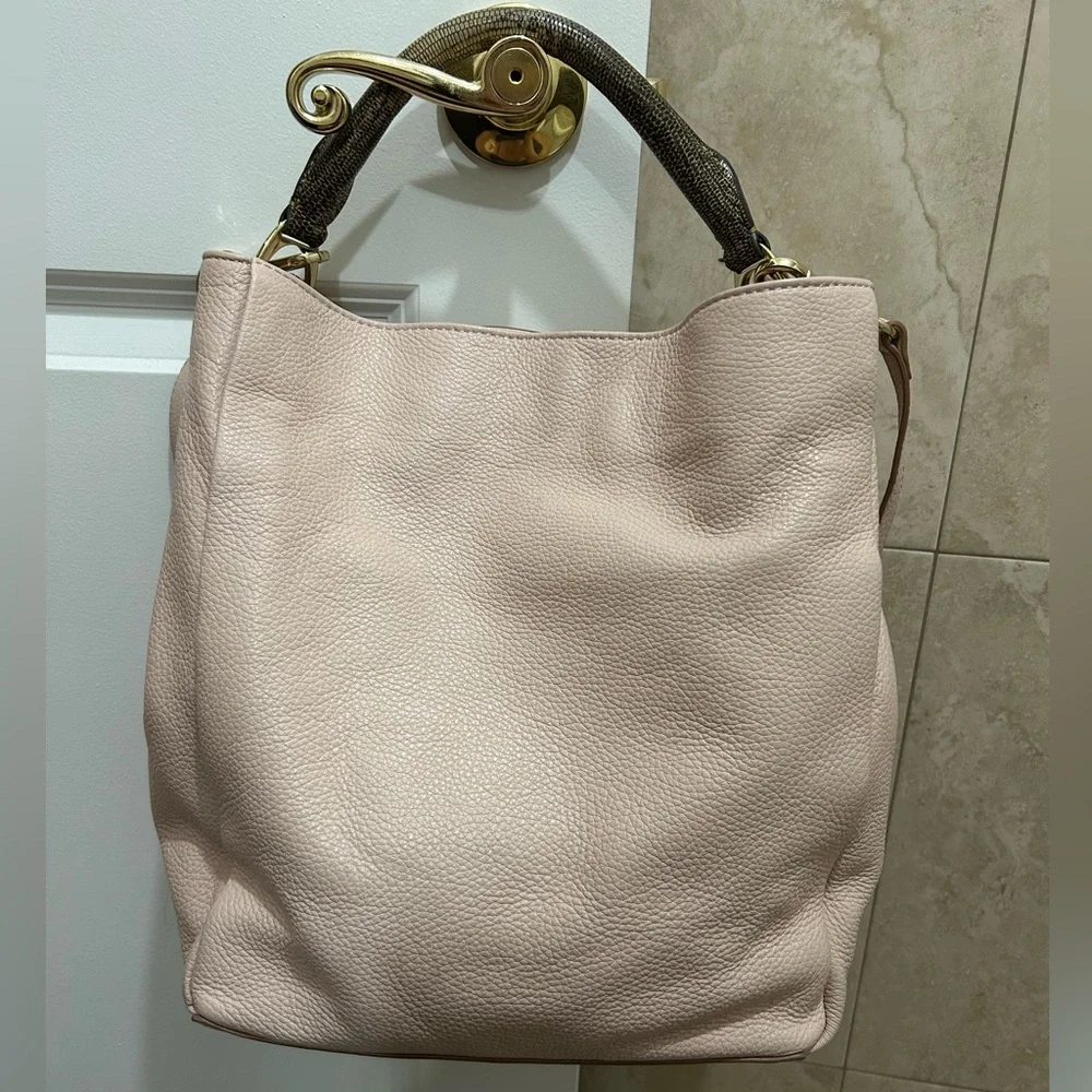 GILI Blush Pink Leather Handbag - Picture 2 of 11